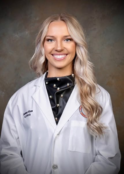Dr. Sommer Rhea at Best Friends Animal Hospital